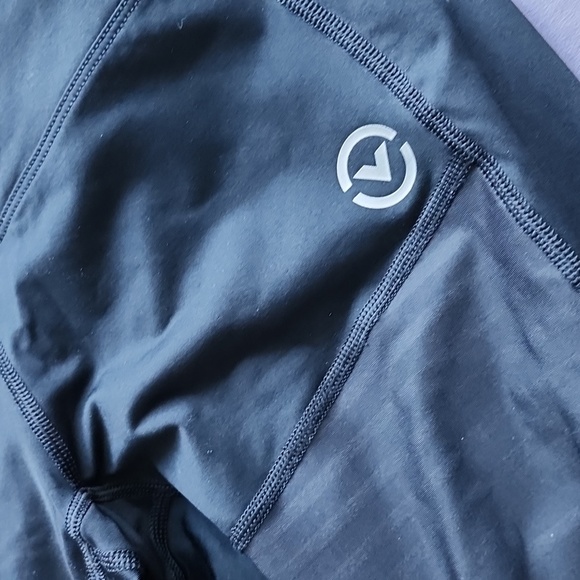 VIRUS Onyx Leggings - Picture 2 of 4